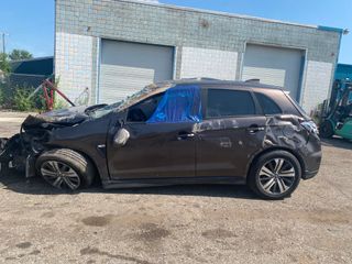 2020 Mitsubishi Outlander Sport 2.0 ES AWC - Exterior Side Driver Image